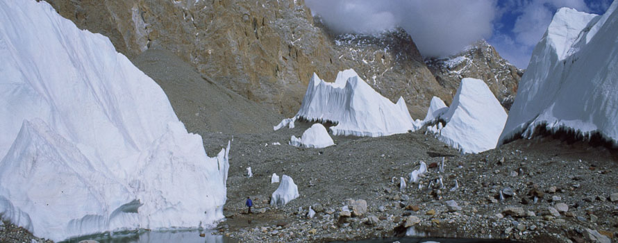 The secret life of ice sails